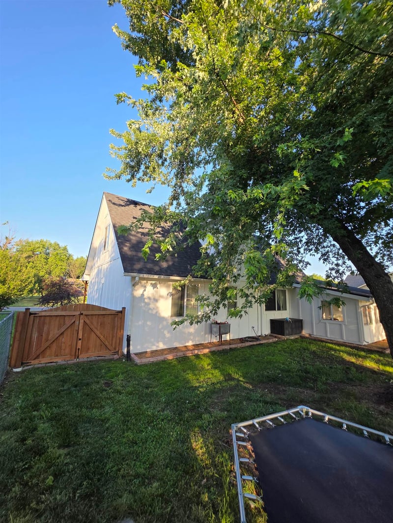 1021 Mccaskey Dr, Rose Hill, KS 67133