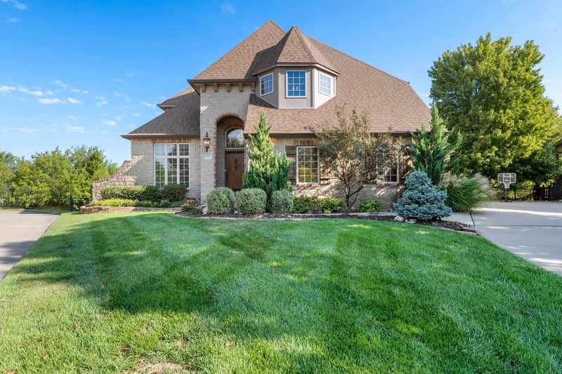 1502 Chaumont Cir, Andover, KS 67002