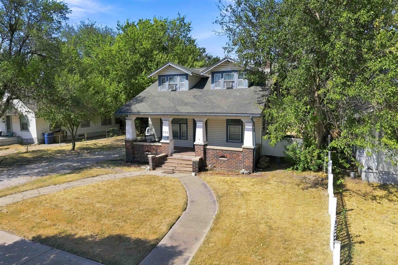 721 S Glenn Ave, Wichita, KS 67213-3803
