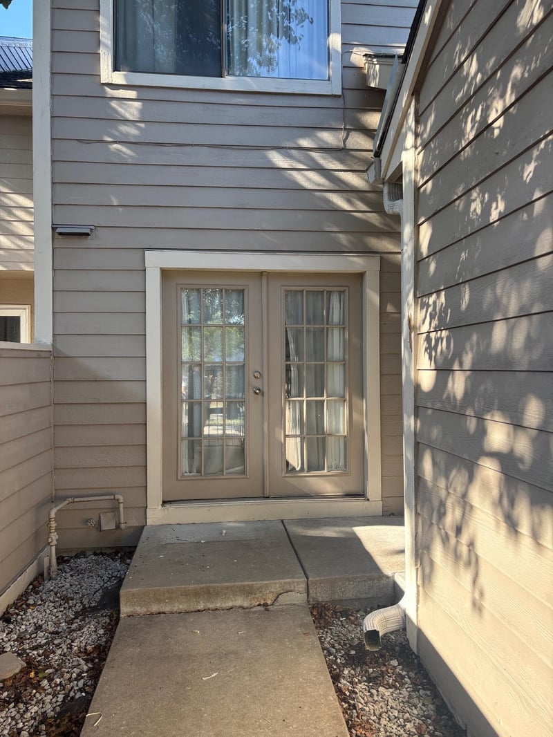 2221 N Bramblewood, Wichita, KS 67220