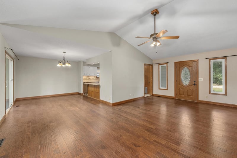7121 W 35th St S, Wichita, KS 67215