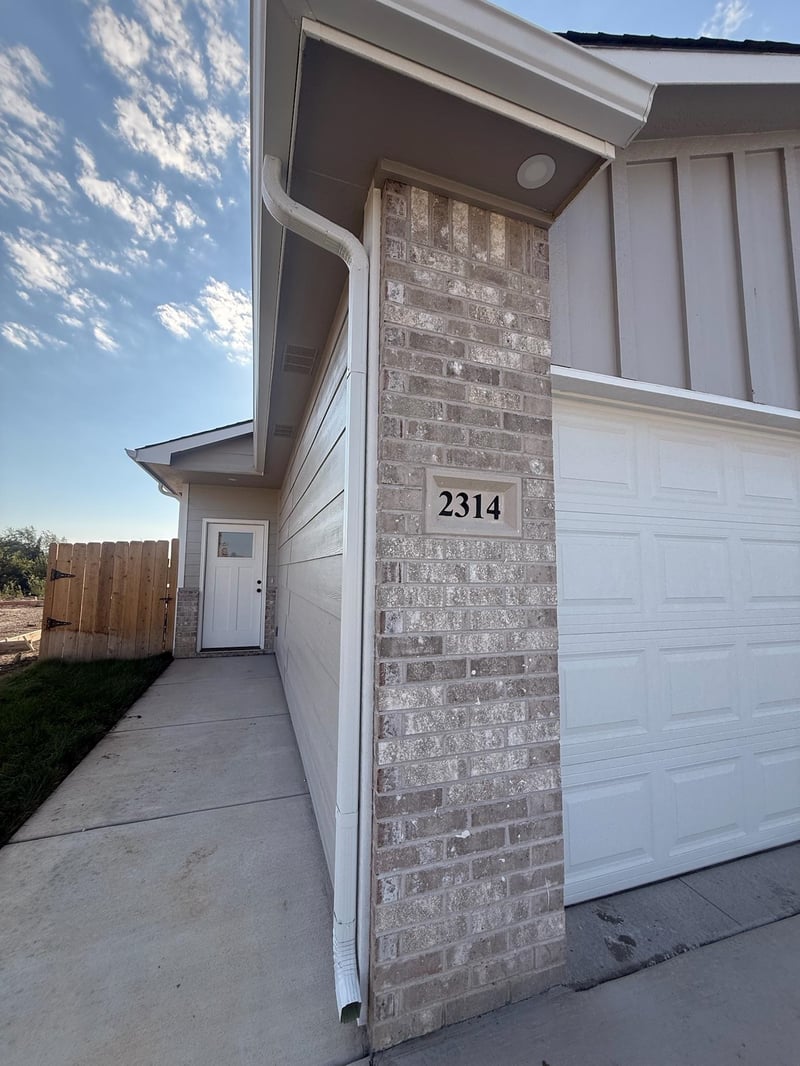 2314-2316 S Horseback, Wichita, KS 67230
