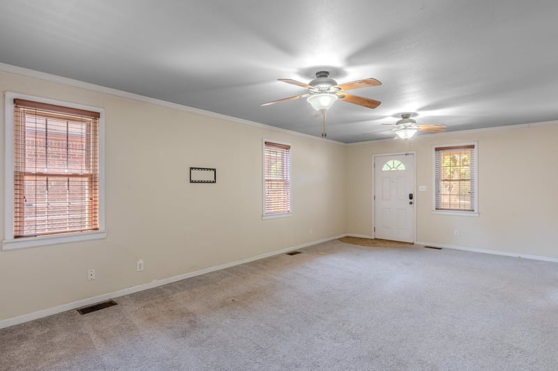 1530 Frankfort, Winfield, KS 67156