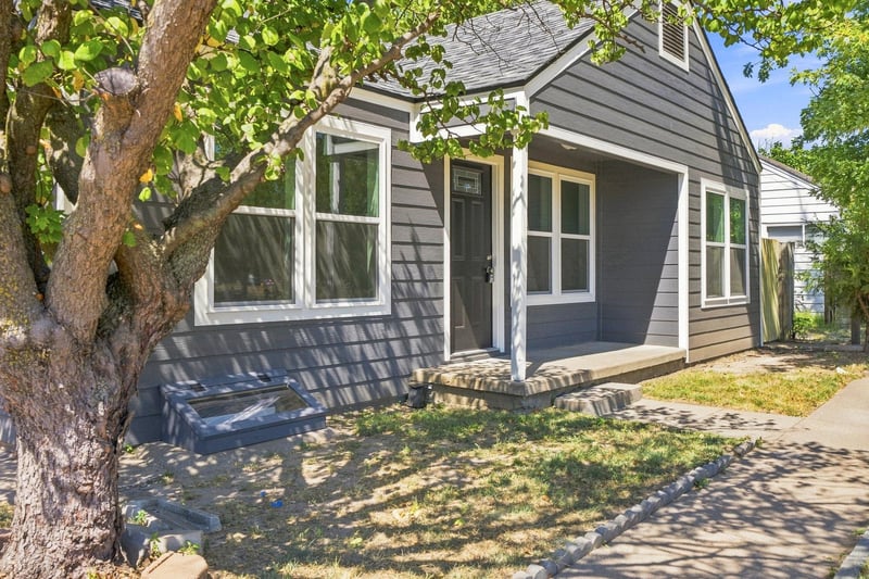 1825 S Elizabeth, Wichita, KS 67213