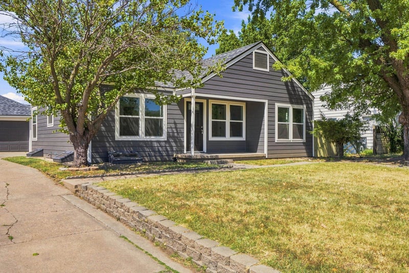 1825 S Elizabeth, Wichita, KS 67213