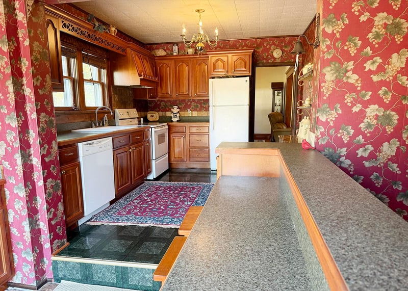 107 E Bartlett St, Clifton, KS 66937