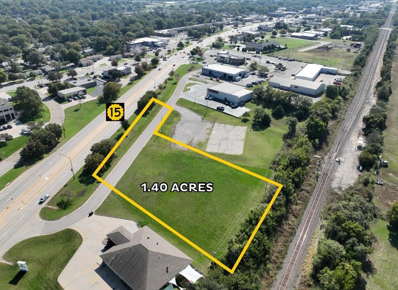 0000 N K15 Hwy, Derby, KS 67037