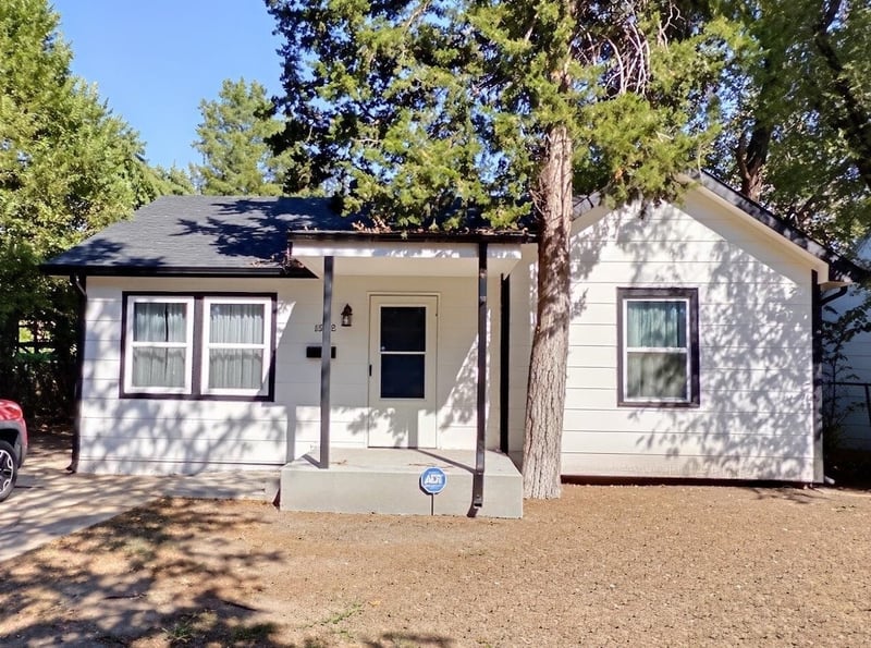 1922 N Grove, Wichita, KS 67214