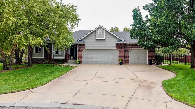 2525 W Keywest St, Wichita, KS 67204
