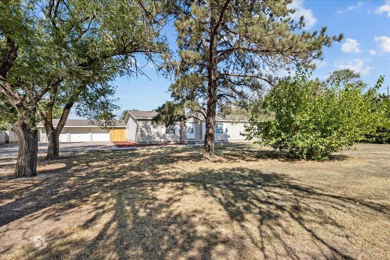 3521 S 137th St E, Wichita, KS 67232