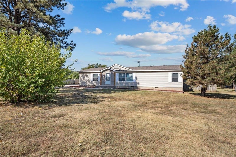 3521 S 137th St E, Wichita, KS 67232