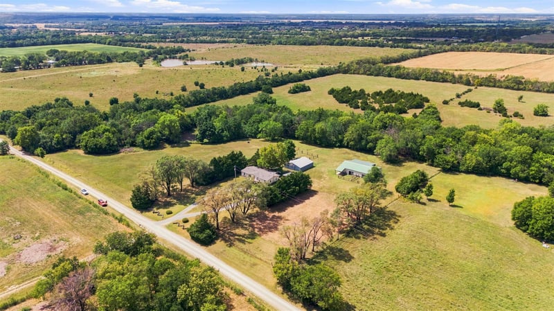 16139 SW Cherokee Rd, Douglass, KS 67039