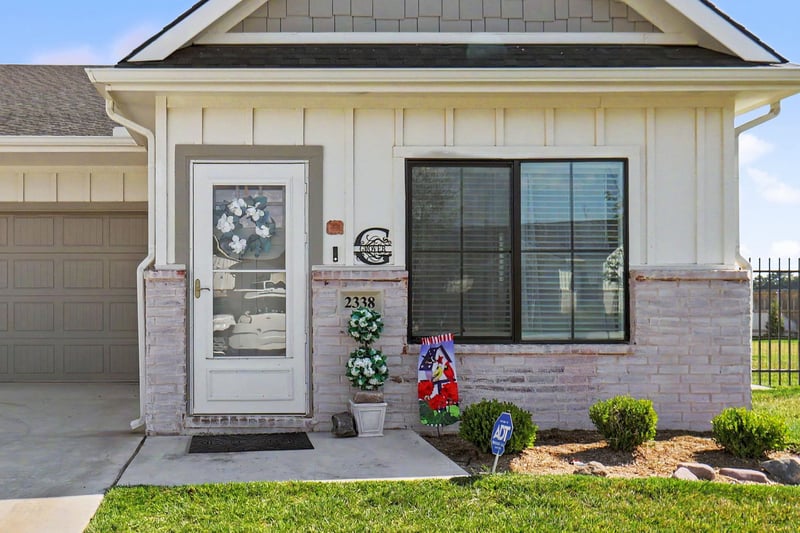 2338 S Spring Hill Ct, Goddard, KS 67052
