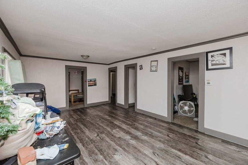 1421 S Hydraulic, Wichita, KS 67211
