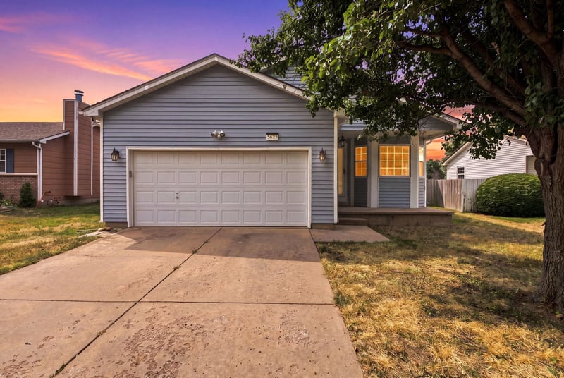 5823 W 41st Cir S, Wichita, KS 67215