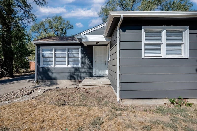 515 N Flora, Wichita, KS 67212