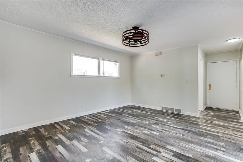 515 N Flora, Wichita, KS 67212