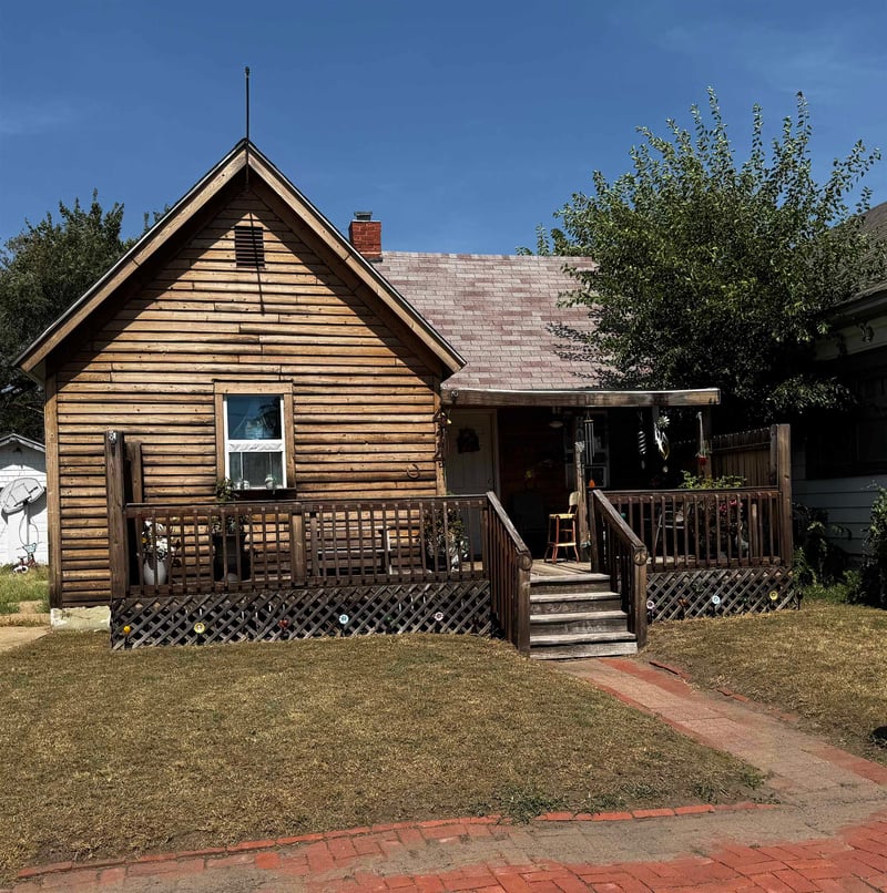 414 E 5th Ave, Hutchinson, KS 67501