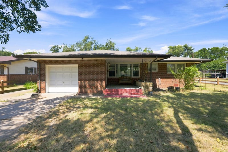 1302 W Fultz St, Wichita, KS 67217