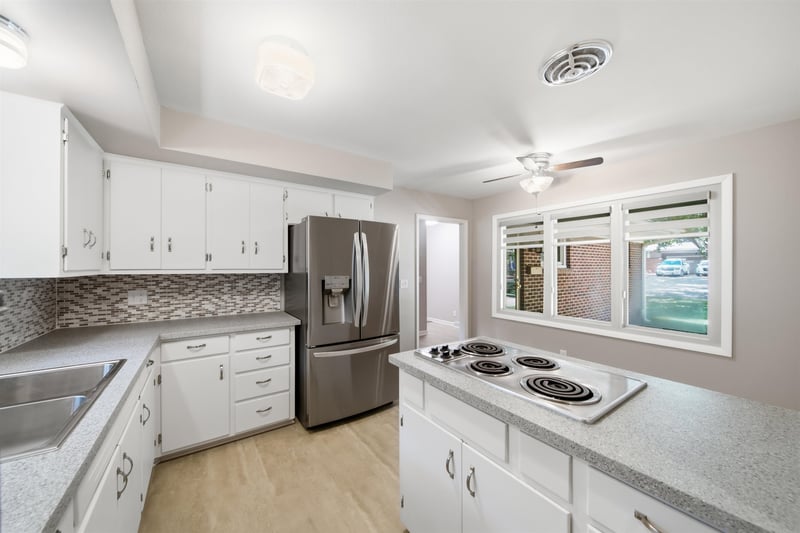 960 N Chipper Ln, Wichita, KS 67212