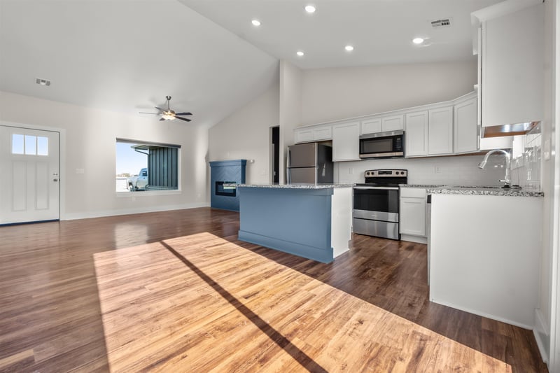316 N Deer Run Ave, El Dorado, KS 67042