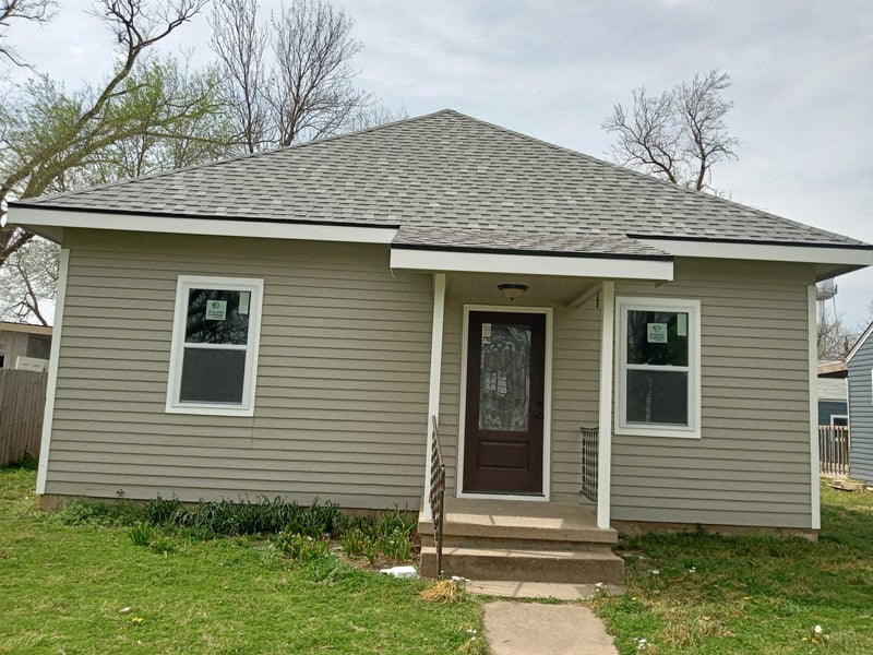 305 S Reno, Burrton, KS 67020