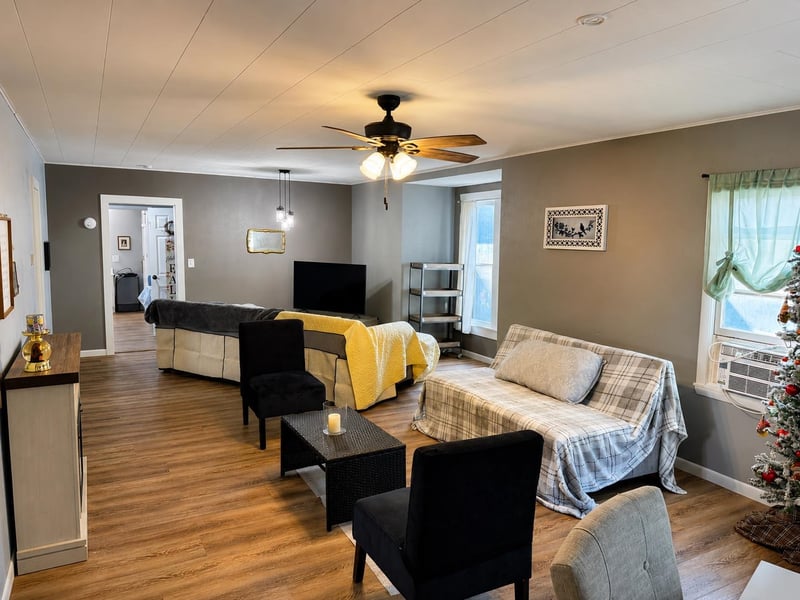 612 N Oak, Eureka, KS 67045