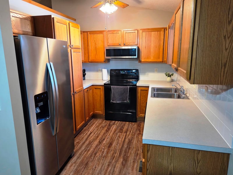 212 Sheffield, Newton, KS 67114