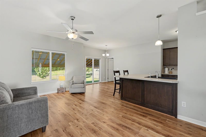 1229 S Ward, Haysville, KS 67060
