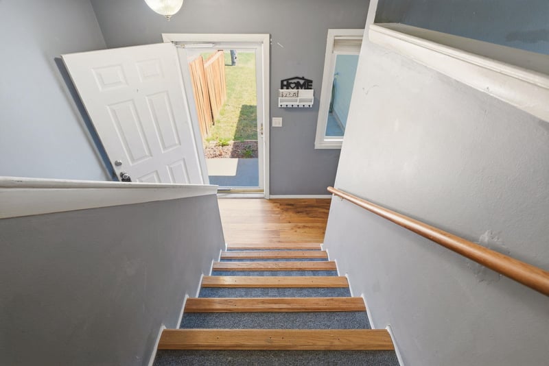 105 N Osage Rd, Derby, KS 67037