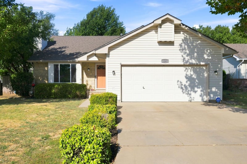 1241 S Fox Rn, Wichita, KS 67207