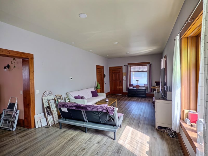 407 E 8th, Newton, KS 67114