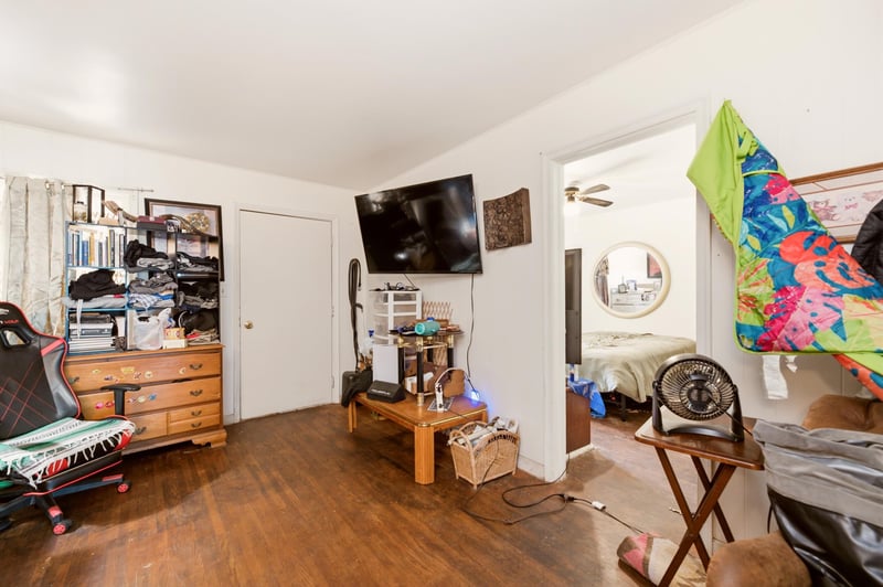 2537 S Ellis Ave, Wichita, KS 67216