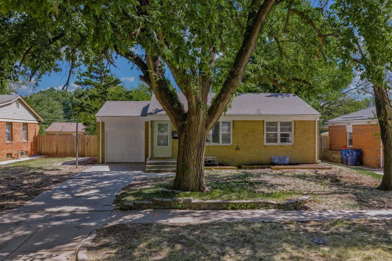 1138 S Waverly, Wichita, KS 67218