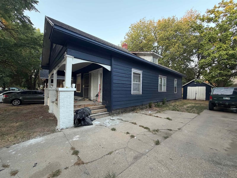 1424 S Main St, Wichita, KS 67213