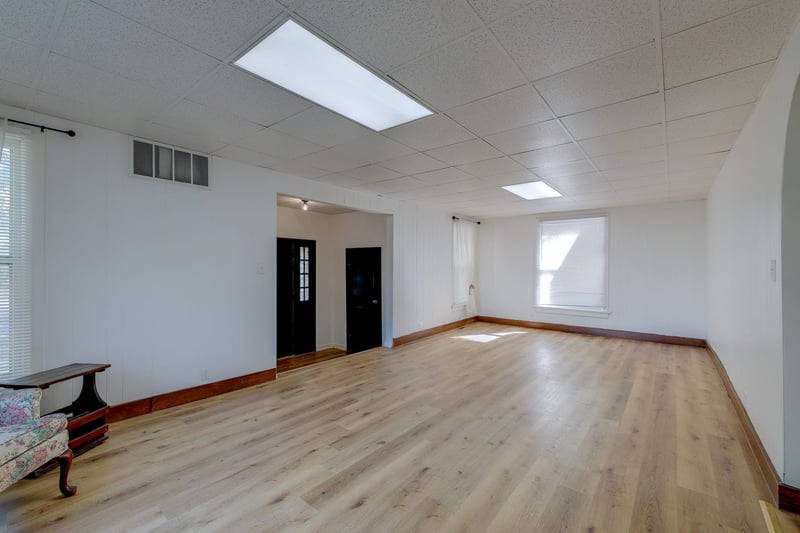 603 E 9th, Winfield, KS 67156