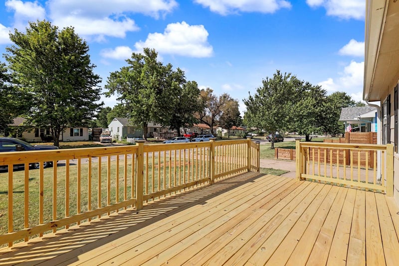 2200 E 53rd, Wichita, KS 67216