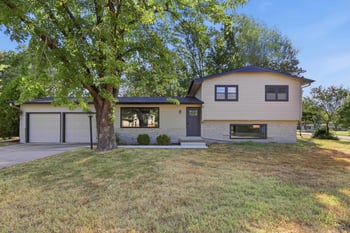7424 W 11th St N, Wichita, KS 67212