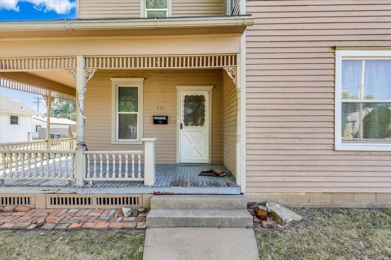 501 Old Main St, Newton, KS 67114