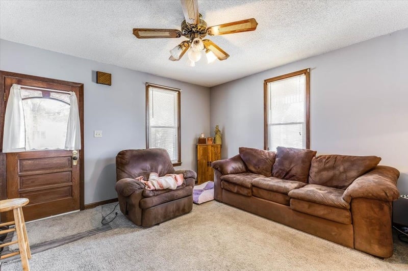 501 Old Main St, Newton, KS 67114