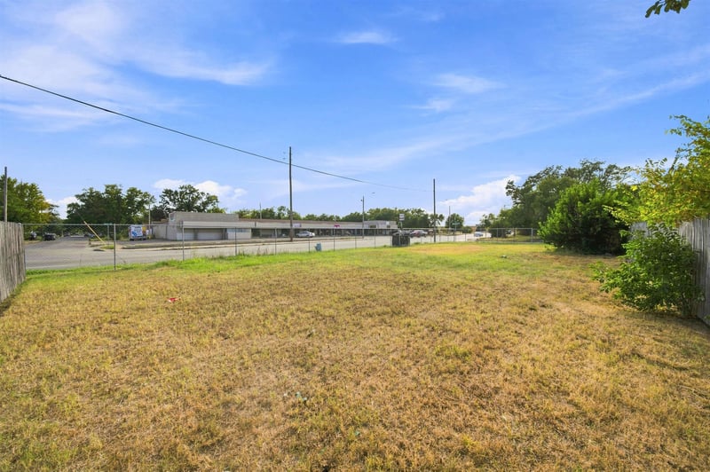 2202 N Minneapolis, Wichita, KS 67219