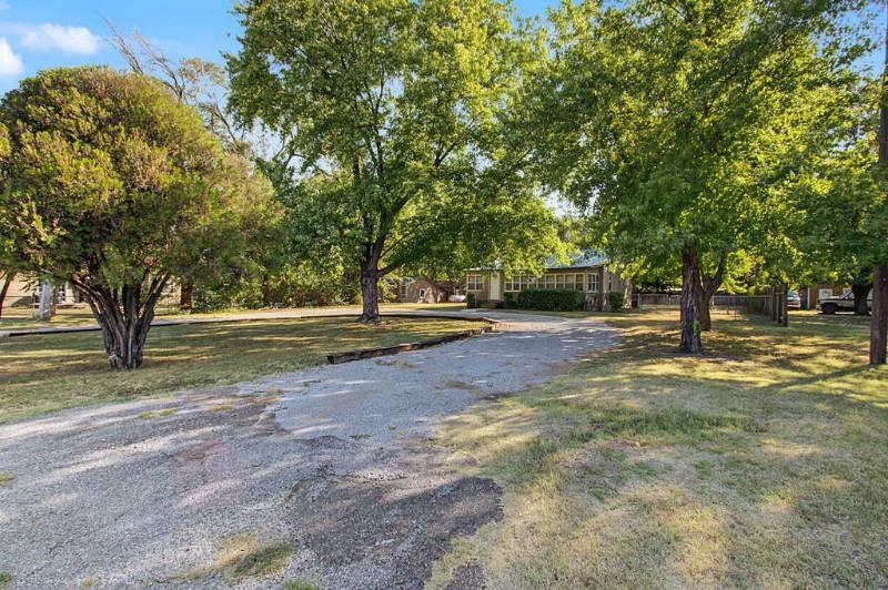 5808 S Southeast Blvd, Derby, KS 67037