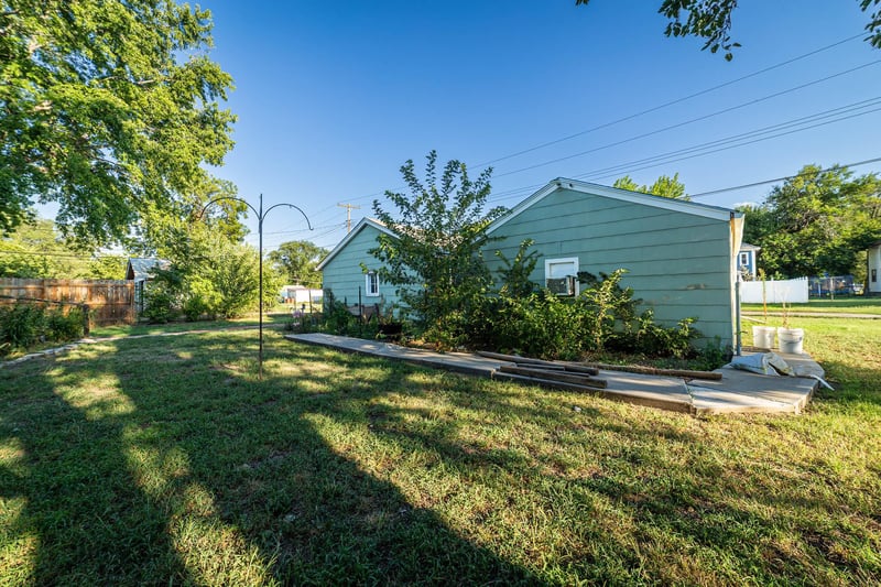 714 E 6th St, Concordia, KS 66901
