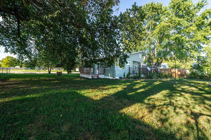 714 E 6th St, Concordia, KS 66901
