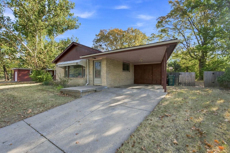 1568 N Harvard Ave, Wichita, KS 67208