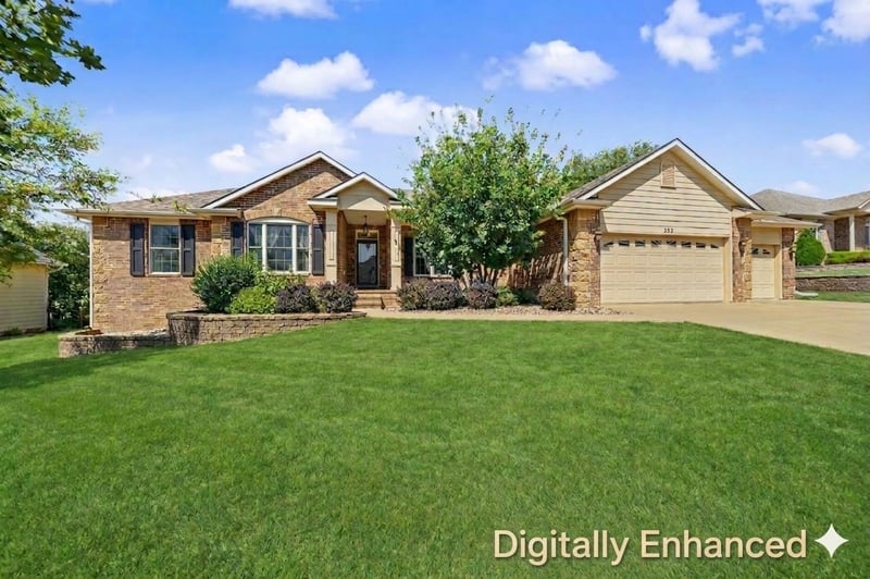 2213 Pinecrest Cir, Salina, KS 67401