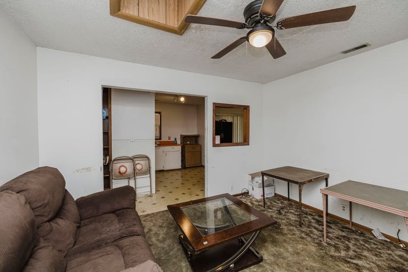 2057 S Santa Fe St, Wichita, KS 67211