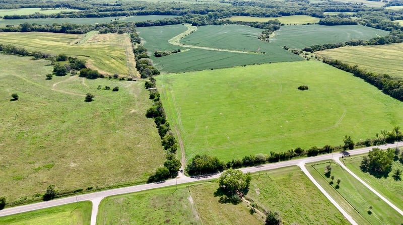 S of SEc of NW Hoch Rd & Nw 94th St Tract 2, Silver Lake, KS 66539