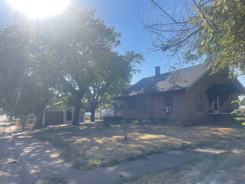 401 N Blaine, Attica, KS 67009