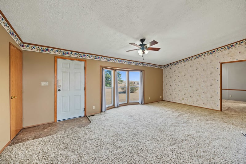 3056 Avenue R, Marquette, KS 67464